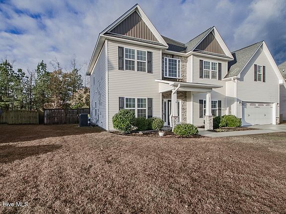 2nd image of 809 Solomon Drive