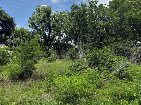 207 Prune St, La Marque, TX 77568