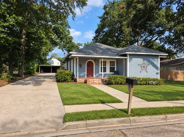 454 Powell St, Jasper, TX 75951