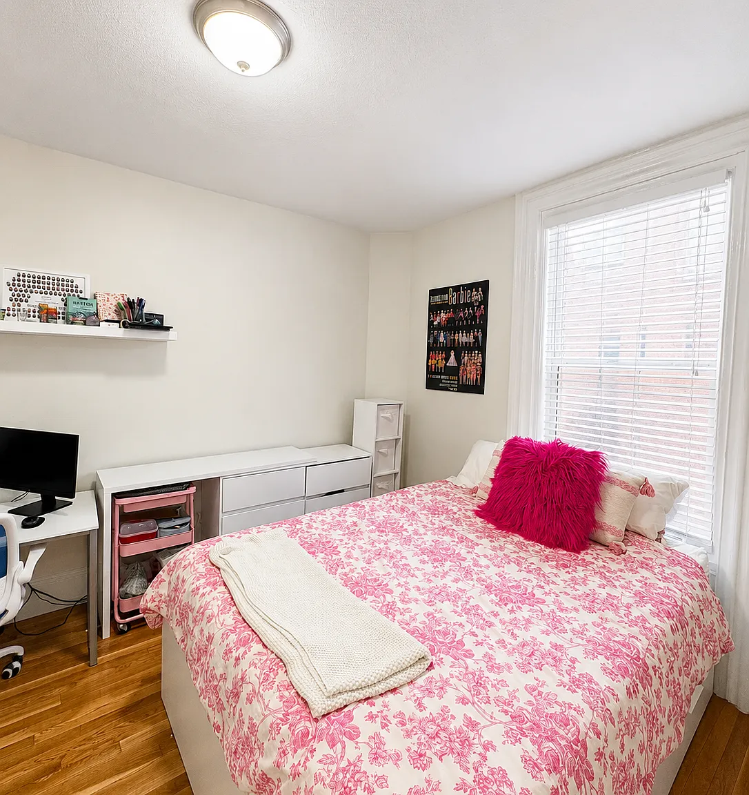 2 bed, 892 sqft, $4,000 — Photo 2