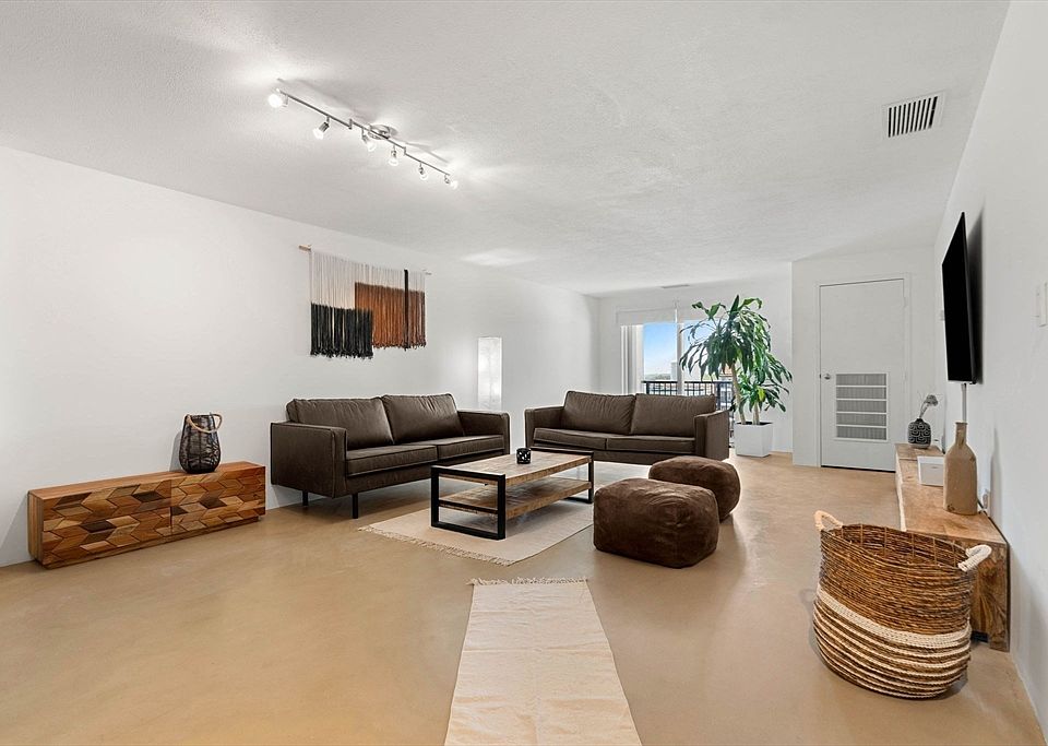 1st image of 150 Lynnway APT 503