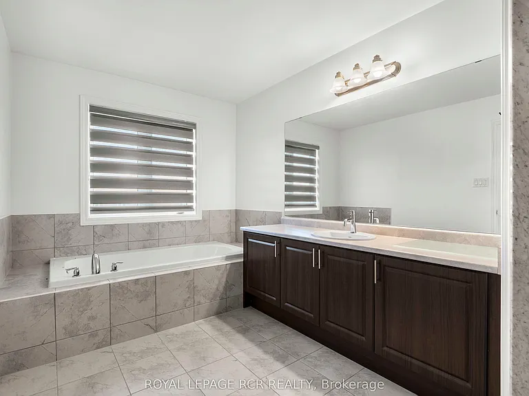 166 Seeley Ave — Photo 32