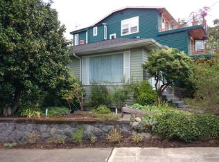 5950 Kensington Pl N, Seattle, WA 98103