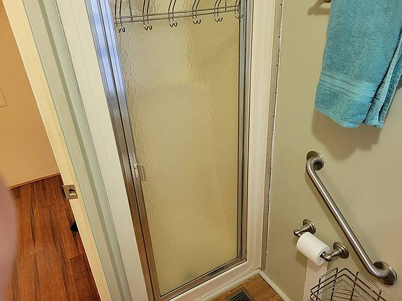 4th image of 1310 Fleming Ave #660