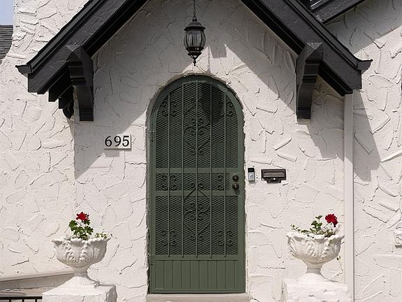 3rd image of 695 S Dale Court