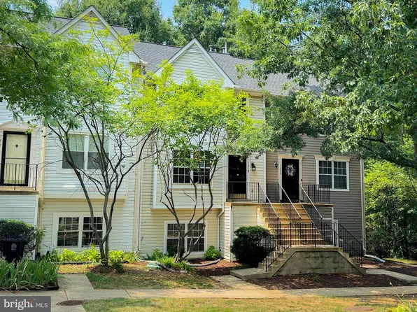 7218 Mahogany Dr #4, Landover, MD 20785