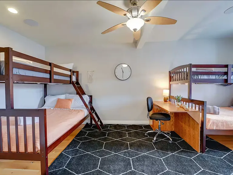 3280 Gillette St — Photo 10