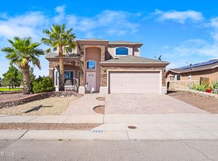 3261 Garden Point Dr, El Paso, TX 79938