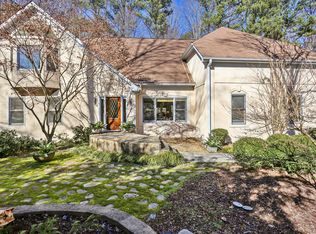 690 Mabry Rd, Sandy Springs, GA 30328