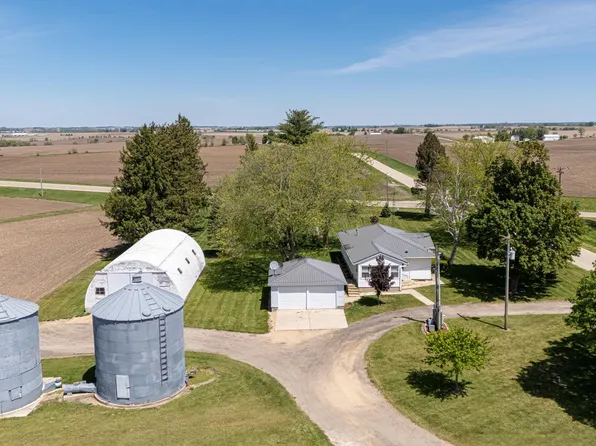 13546 N Showers Rd, Orangeville, IL 61060