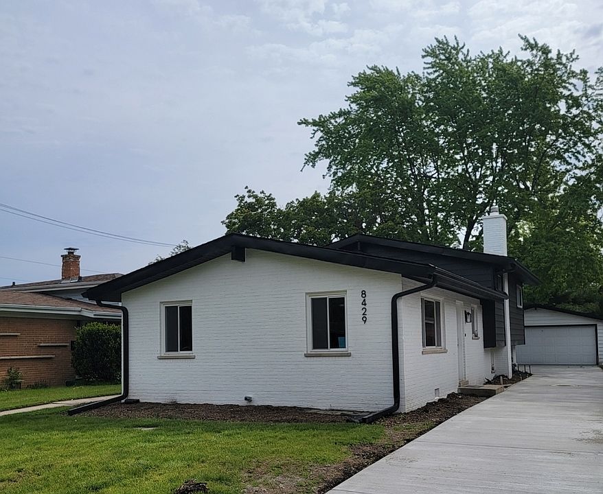 1st image of 8429 Mason Ave