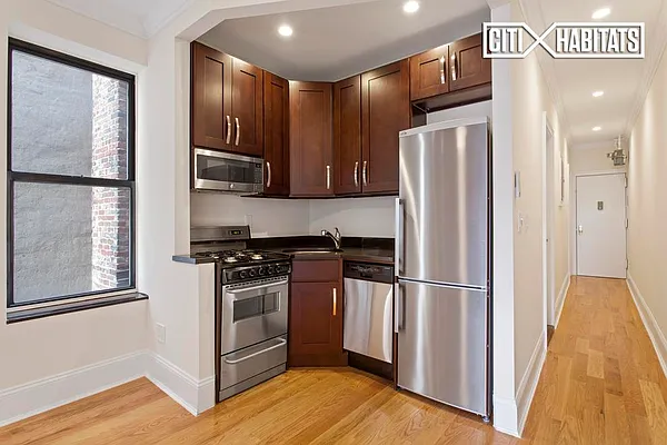 Rented by Citi Habitats | media 12