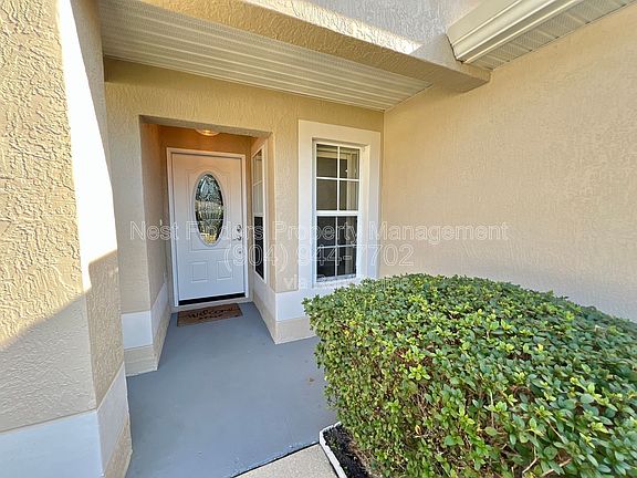 3rd image of 2669 Lantana Lakes Dr E