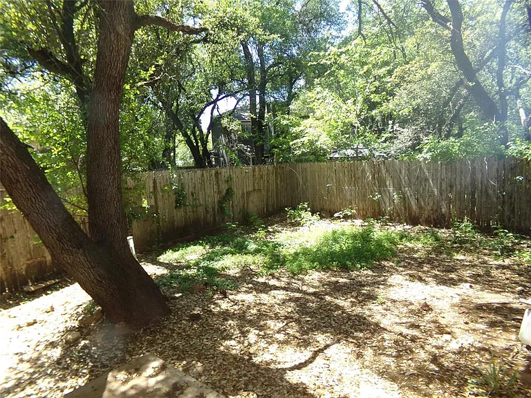 4505 Brown Bark Pl #B — Photo 9