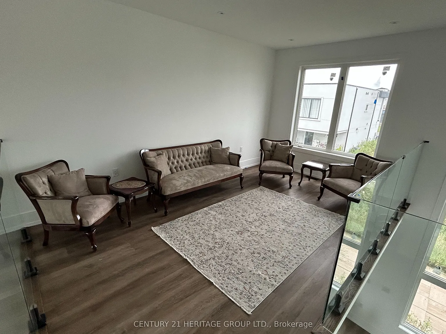 3 bed, $3,100 — Photo 1