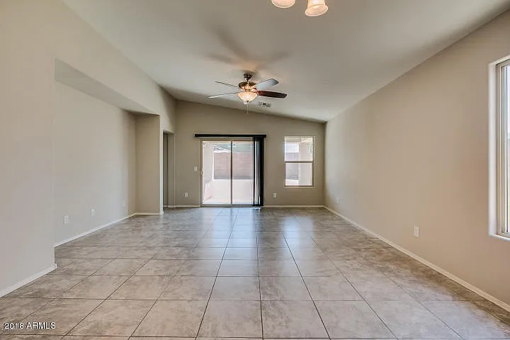 2193 E Stacey Rd — Photo 4