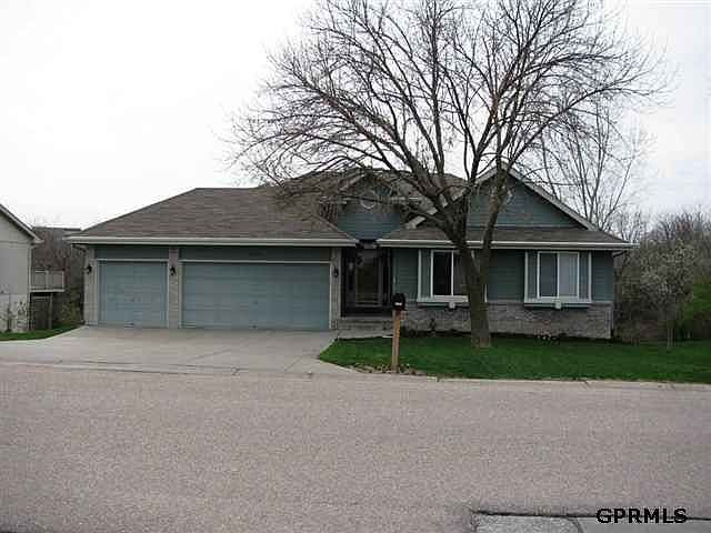 1st image of 4004 Buccaneer Blvd