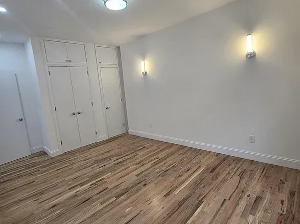 202 Riverside Drive image 4 of 8