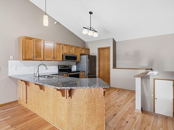 4th image of 10605 44th Ave N APT E