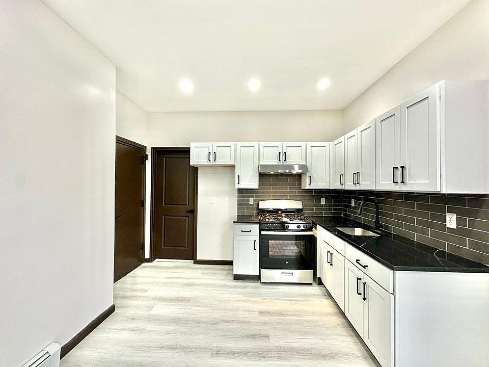 1st image of 612 N 5th St Floor 1