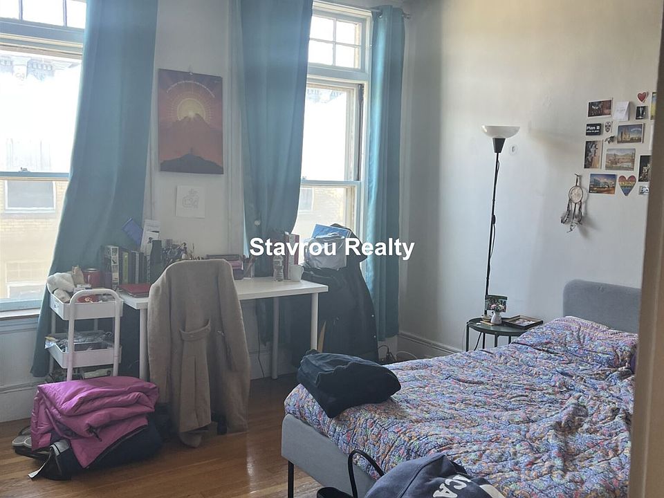 1681 Beacon St. #3C Brookline (Washington Square) Shared U