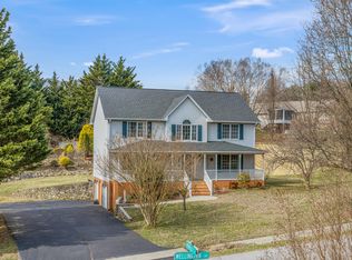 175 Wellington Ln, Daleville, VA 24083