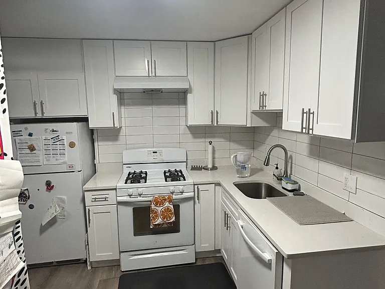 11 Boardman St #B — Photo 4