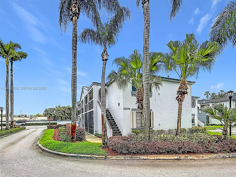 18296 Mediterranean Blvd #404 — Photo 38