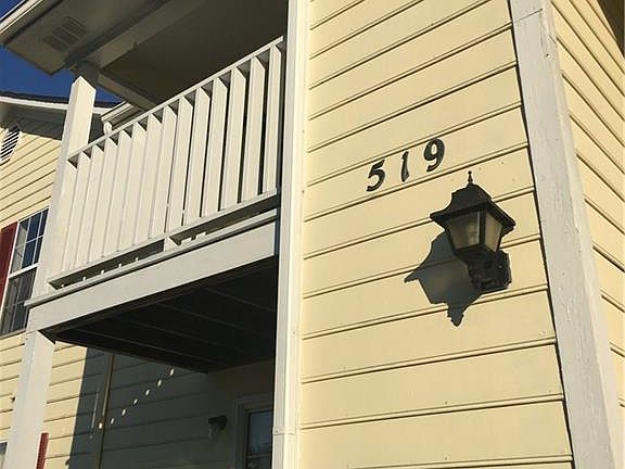 2nd image of 519 E Mystic Dr