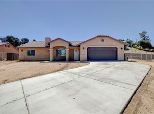 17477 Bangor Ave, Hesperia, CA 92345