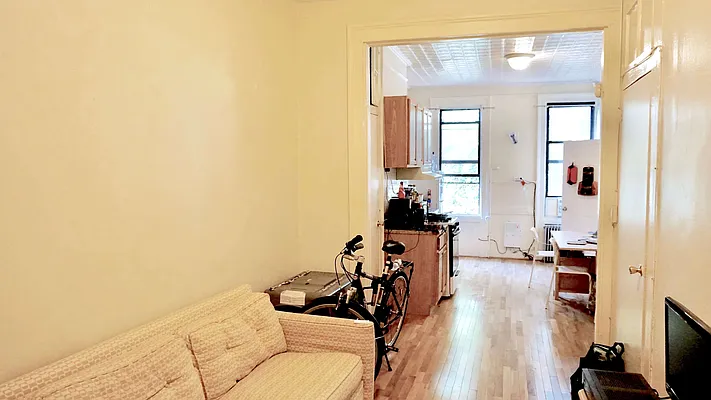 Rented by Compass | media 14