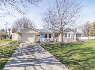 218 Roosevelt Dr, Greenfield, IN 46140