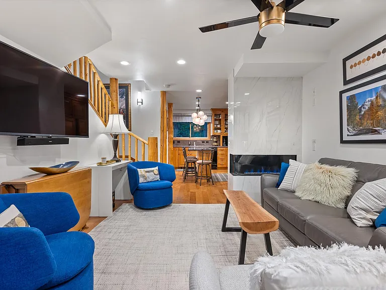 124 E Durant Ave #10 — Photo 6