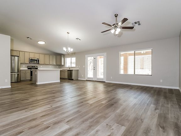 5th image of 22996 W Papago St