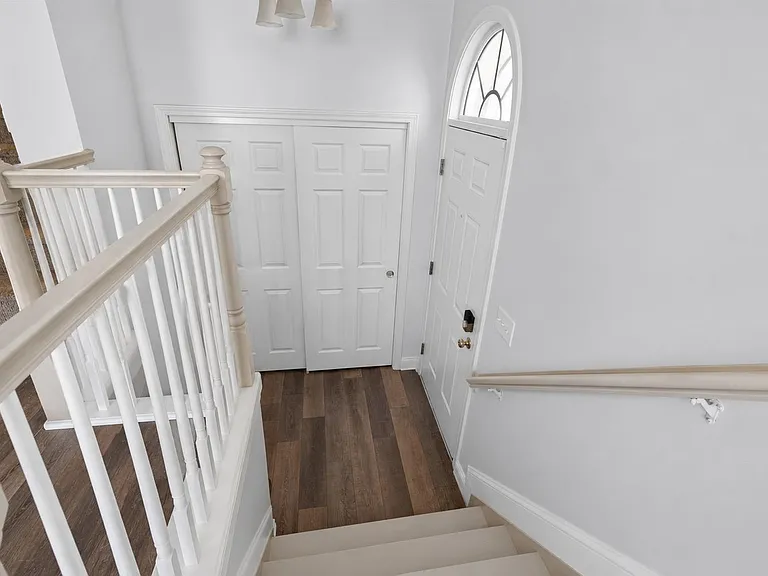 209 Blue Heron Dr — Photo 32