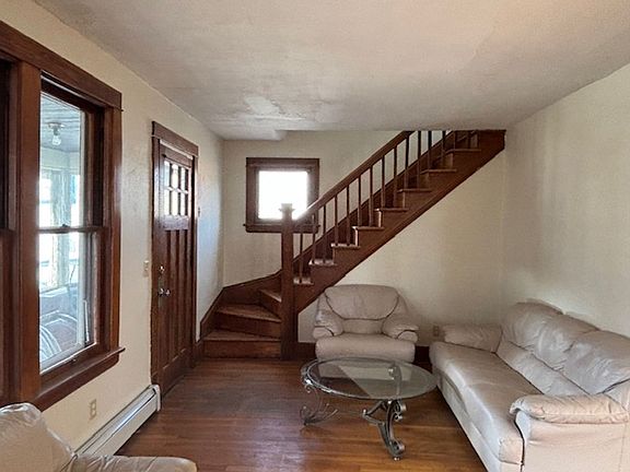 4th image of 254 Hamline Ave S