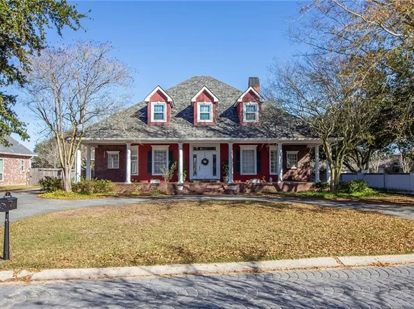 1 Muirfield Dr, La Place, LA 70068