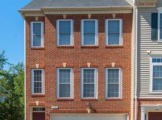 12767 Heron Ridge Dr, Fairfax, VA 22030