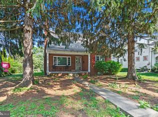 129 N Academy Dr, Ephrata, PA 17522