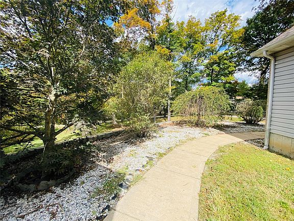 5th image of 3936 Burgio Ln