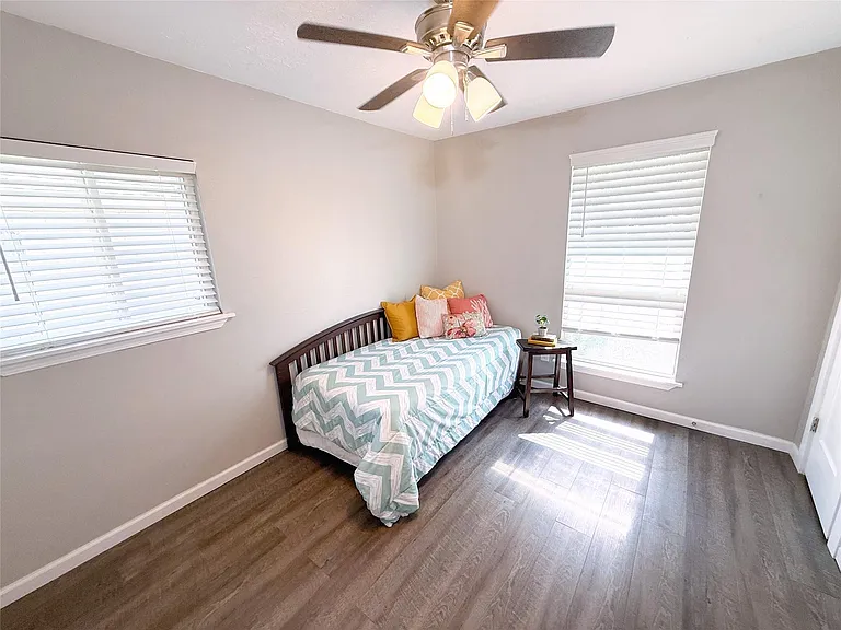 307 Bellmar Ln — Photo 15