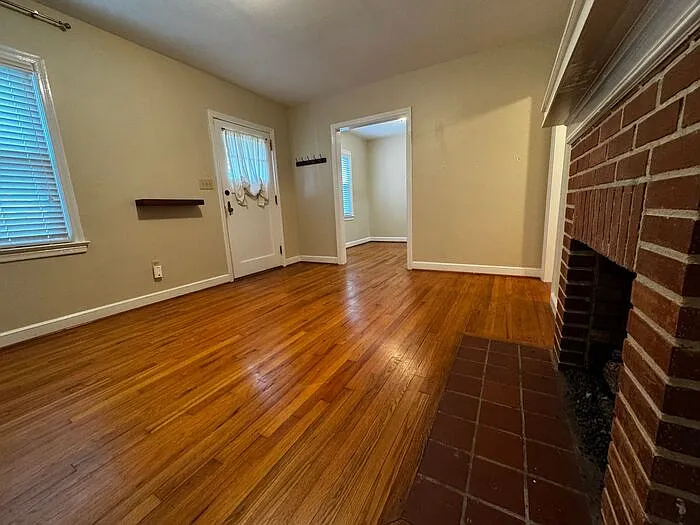 2406 Bonita Dr SW — Photo 5