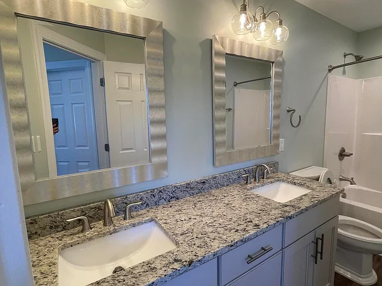 302 Holly St — Photo 10
