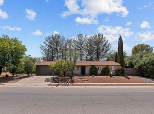 1066 S Abrego Dr, Green Valley, AZ 85614