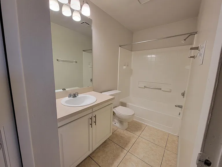 3831 Bowline Cir #104 — Photo 6