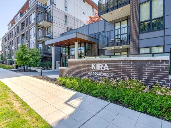 750 Dogwood St #320, Coquitlam, BC V3J 4B5