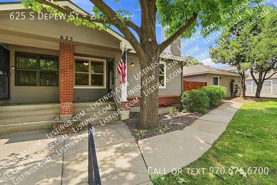 3 bed, 3 full bath - perfect for roommates! — Photo 2
