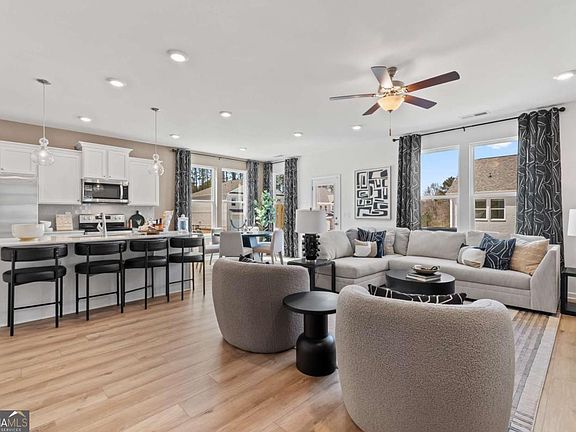 4th image of 256 Sanctuary Dr