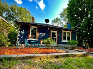 4 Hamilton Rd, Sparta, NJ 07871