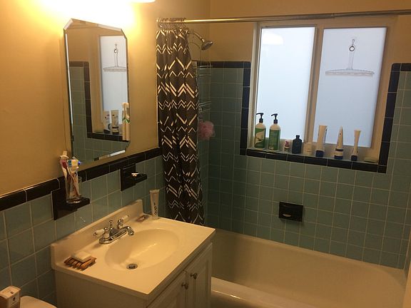 4th image of 4201 Bougainvilla Dr APT 4